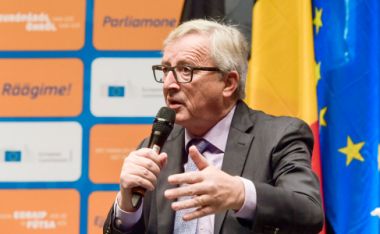 Foto: Euroopa Komisjoni president Jean-Claude Juncker 15. novembril 2016 Belgias St. Vithis kodanikega peetava dialoogi raames kõnelemas.  © Euroopa Liit