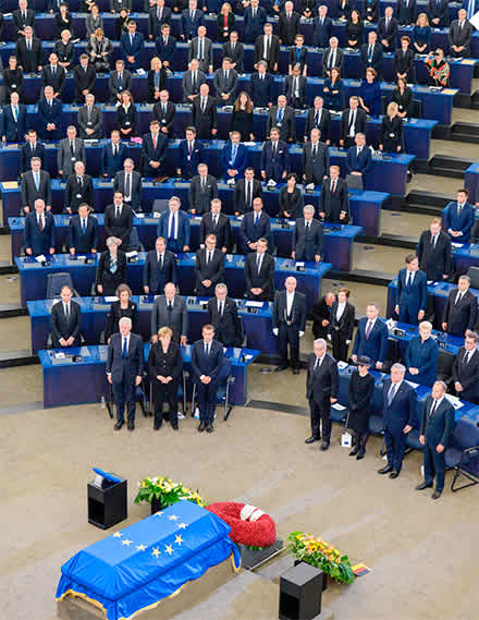 Europos ceremonija buvusiam Vokietijos Kancleriui Helmutui Kohliui (1930–2017 m.) pagerbti Europos Parlamente (Strasbūras, Prancūzija, 2017 m. liepos 1 d.)