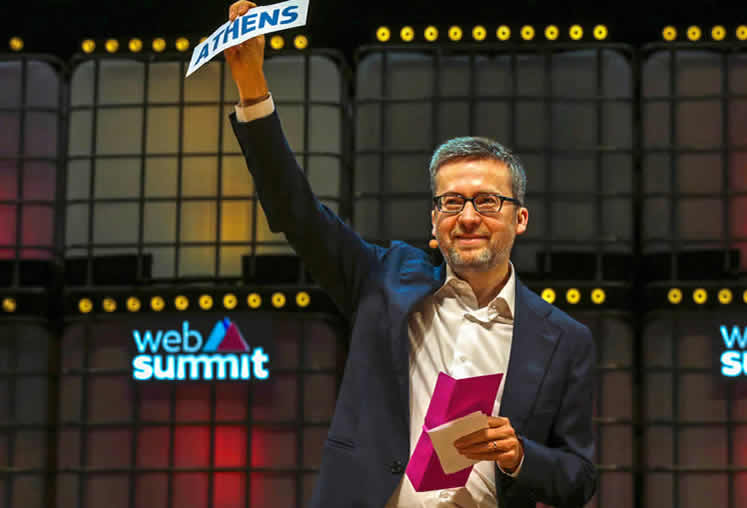 Komisarz Carlos Moedas ogłasza Ateny zwycięzcą konkursu „Europejska Stolica Innowacji” na szczycie internetowym w Lizbonie, Portugalia, 6 listopada 2018 r.