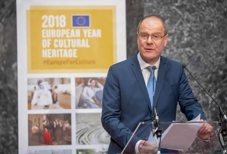 EU-kommissionär Tibor Navracsics håller tal vid ett seminarium om kulturarvsårets internationella dimension. Bryssel, Belgien, den 23 april 2018.