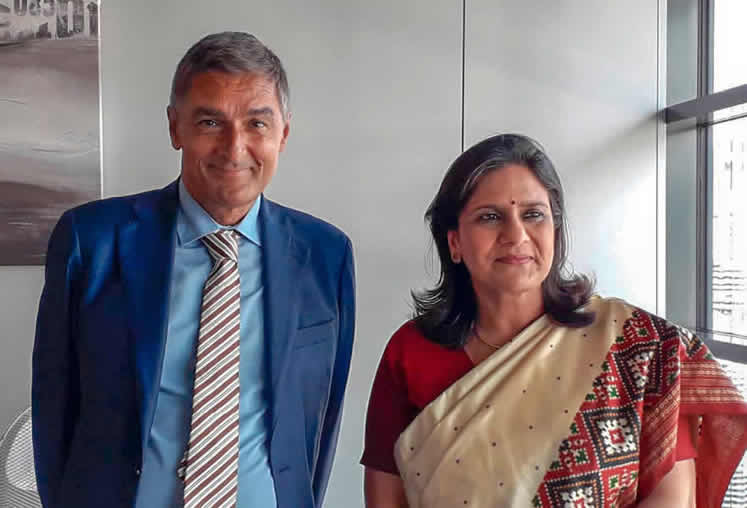 Giovanni Buttarelli, de Europese Toezichthouder voor gegevensbescherming, ontmoet de Indiase ambassadeur Gaitri Issar Kumar, Brussel, België, 30 augustus 2018.